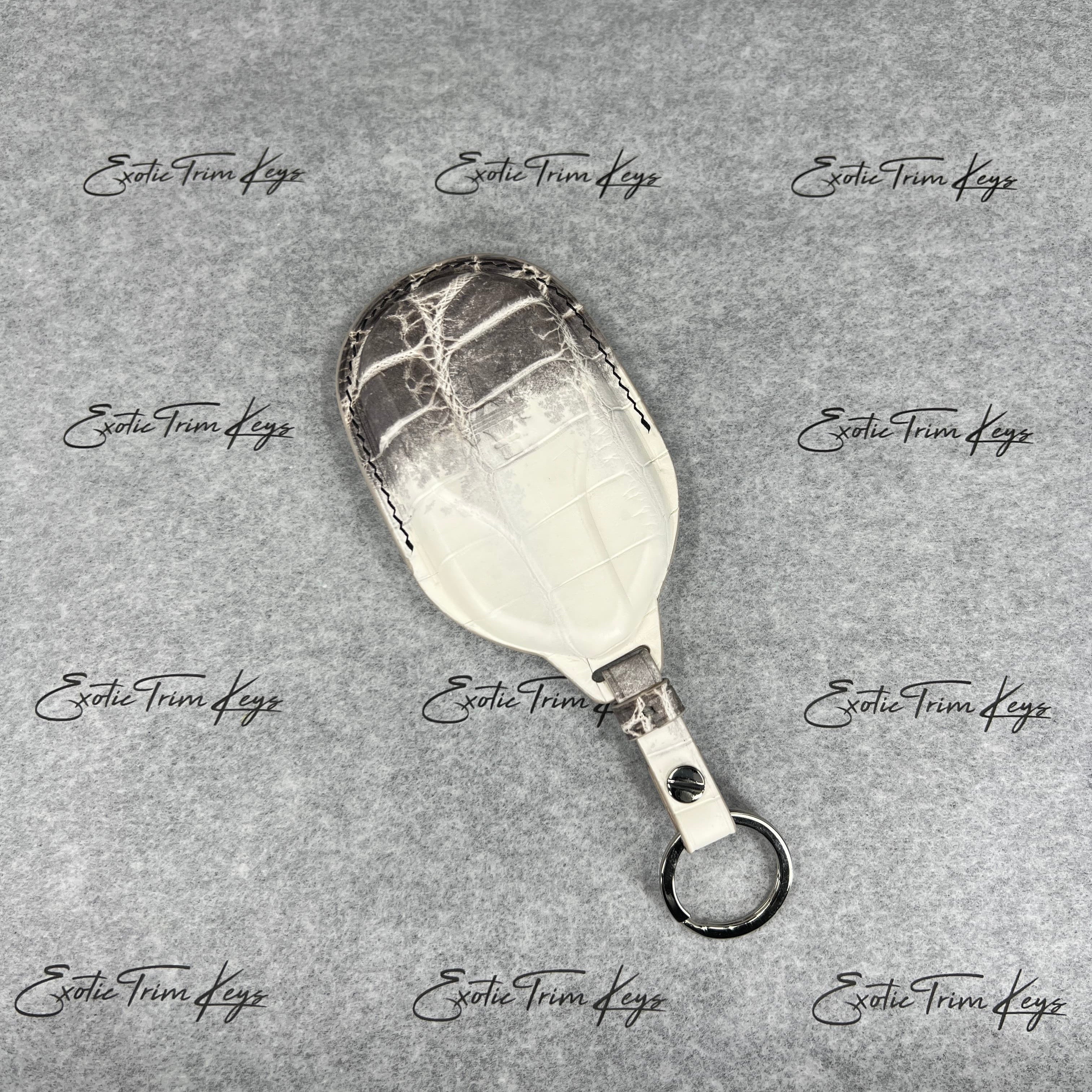 IN STOCK: HIMALAYAN CROCODILE WITH BLACK DETAILS KEY COVER FOR MASERATI