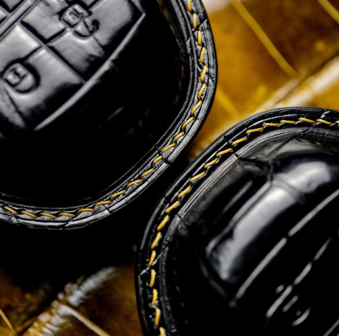 BESPOKE ETK BLACK CROCODILE KEY COVER FOR ALFA ROMEO