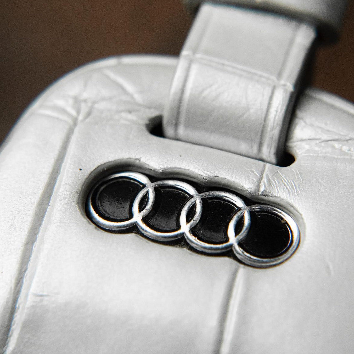 ETK BESPOKE PEARL WHITE CROCODILE KEY COVER FOR AUDI — GREY DETAILS