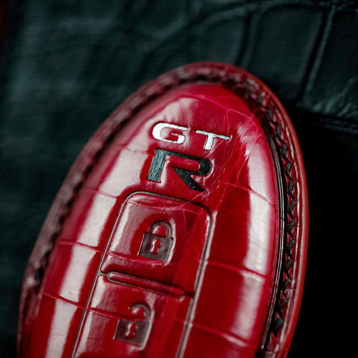 ETK BESPOKE RED CROCODILE KEY COVER FOR GTR — BLACK & SILVER DETAILS