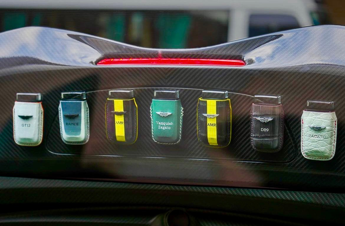 Aston Martin Key Fob Cover Type 2 - PERSONNALISEZ LE VÔTRE