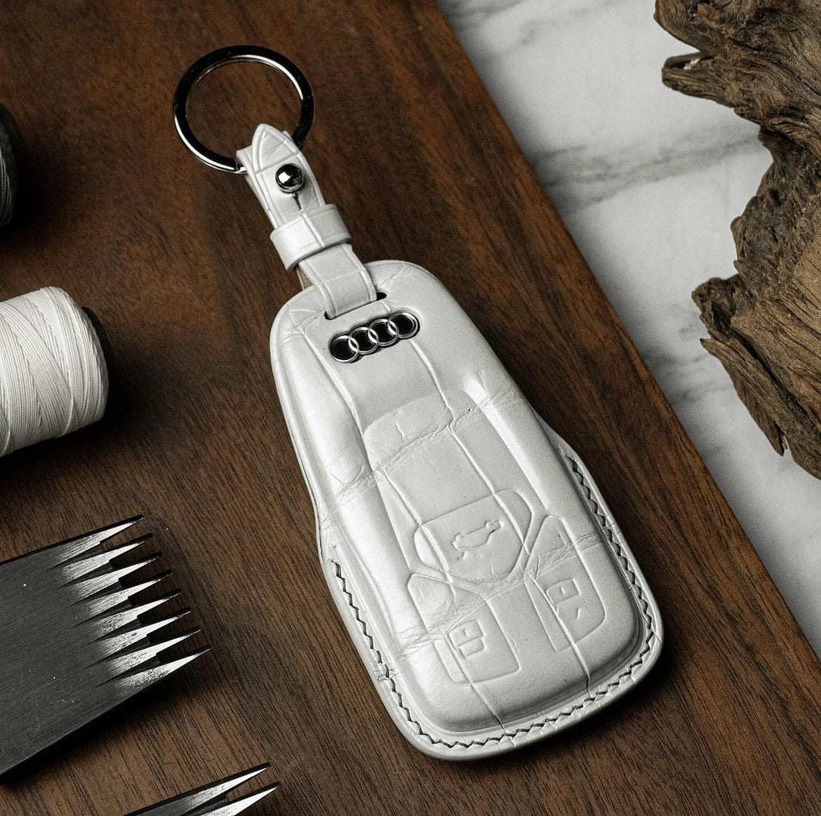 BESPOKE ETK PEARL WHITE CROCODILE KEY COVER FOR AUDI