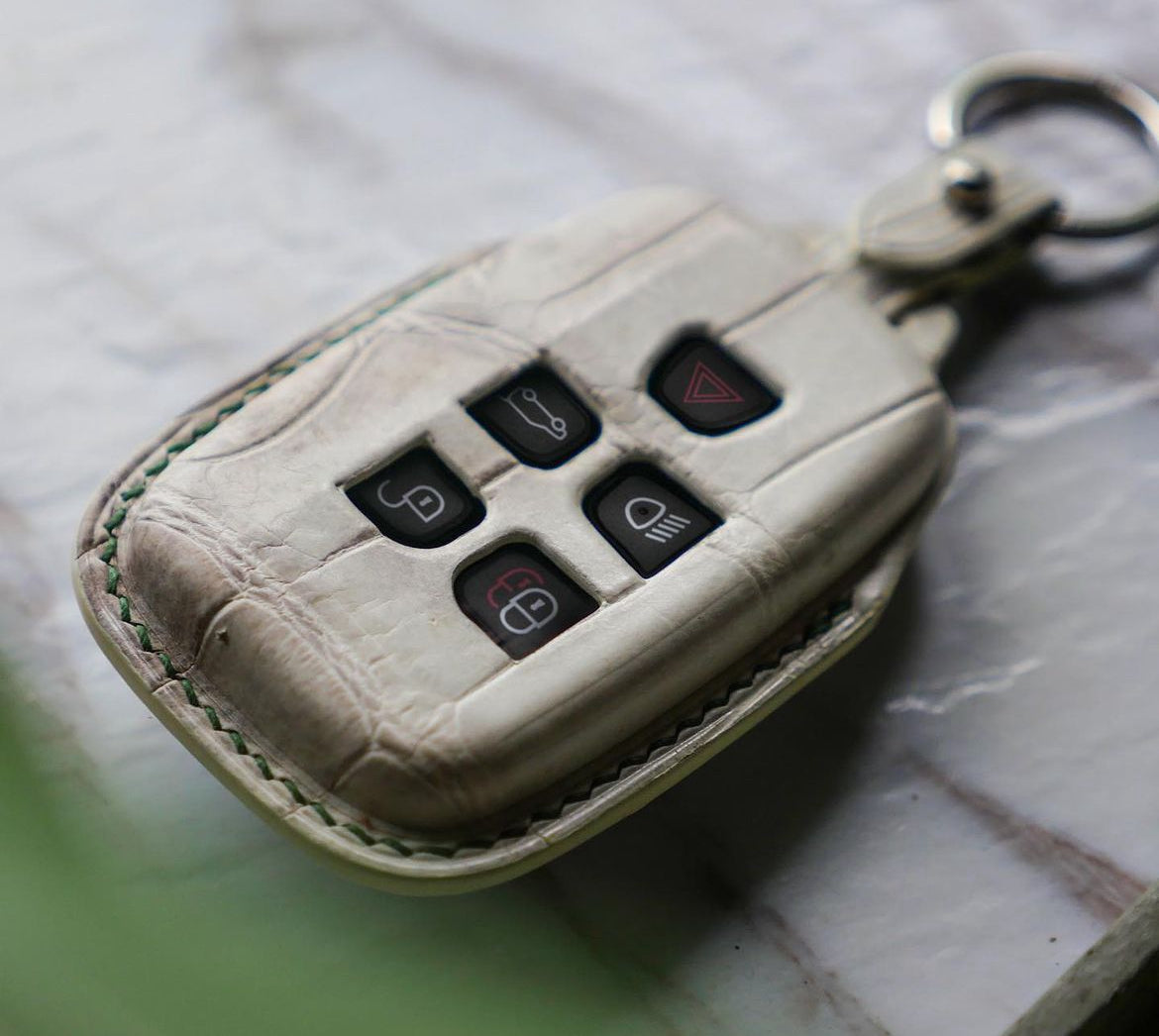 Land Rover Key Fob Cover Type 2 - CUSTOMIZE YOURS