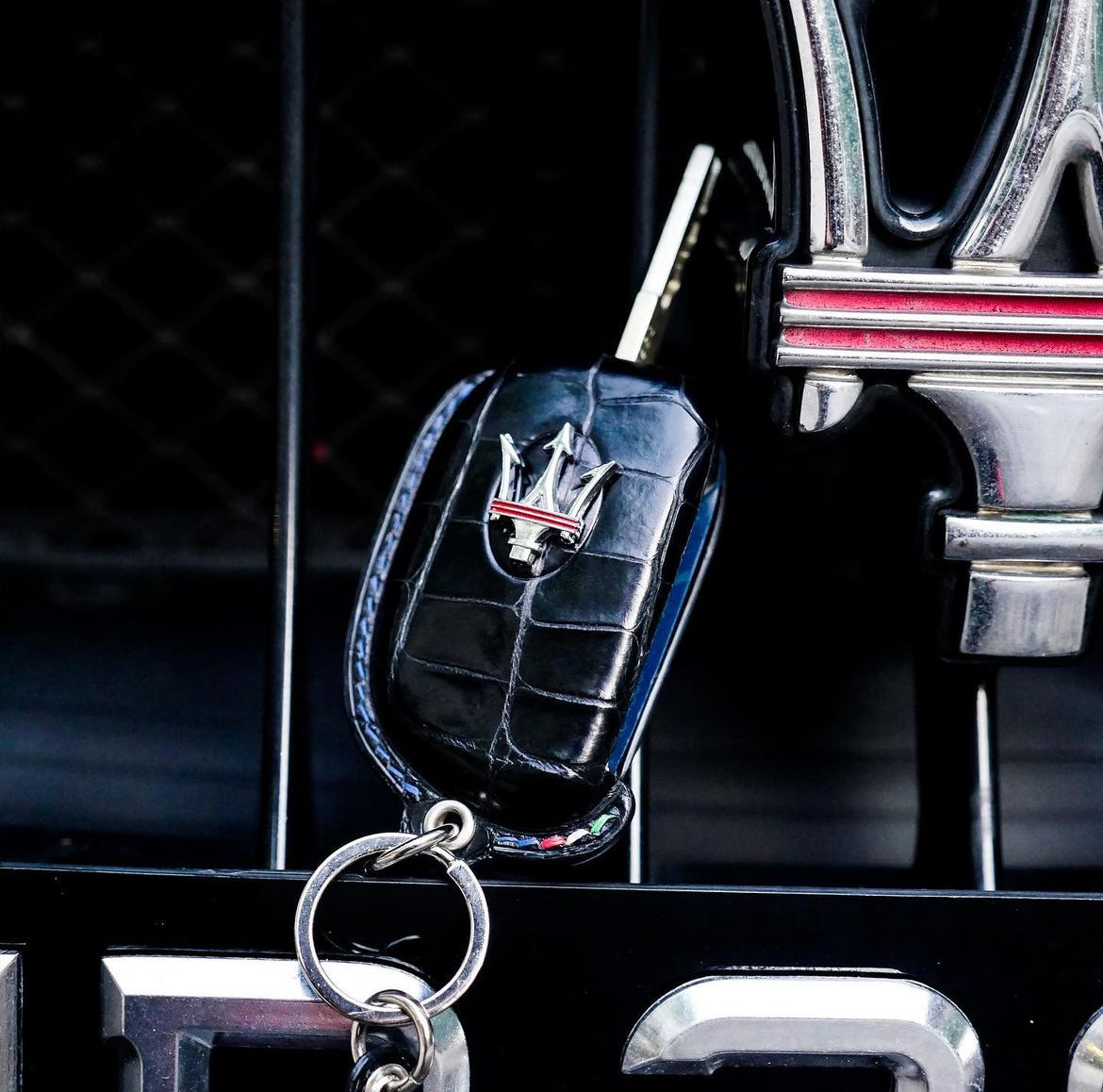 Cache porte-clés Maserati Type 2 - PERSONNALISEZ LE VÔTRE