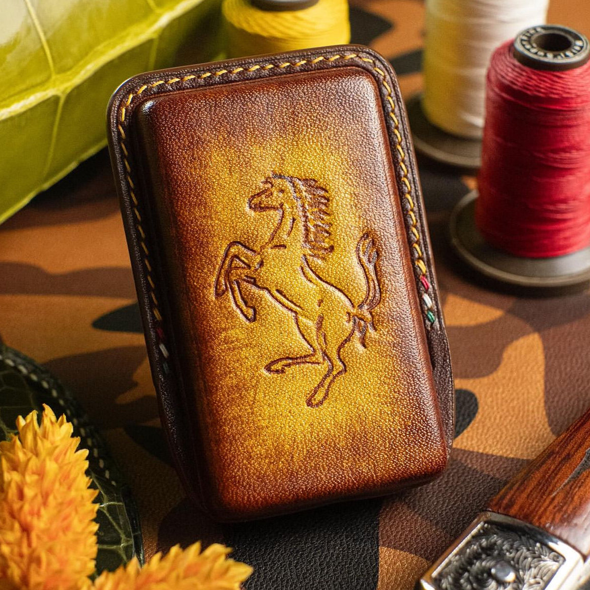 ETK BESPOKE HAND-DYED PATINA CALF KEY COVER FOR FERRARI — THREE-TONE DETAILS