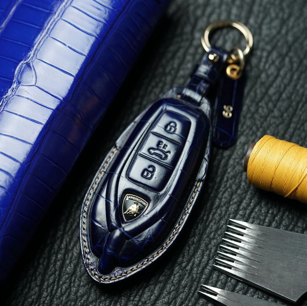 ETK BESPOKE NAVY BLUE CROCODILE KEY COVER FOR LAMBORGHINI — YELLOW DETAILS
