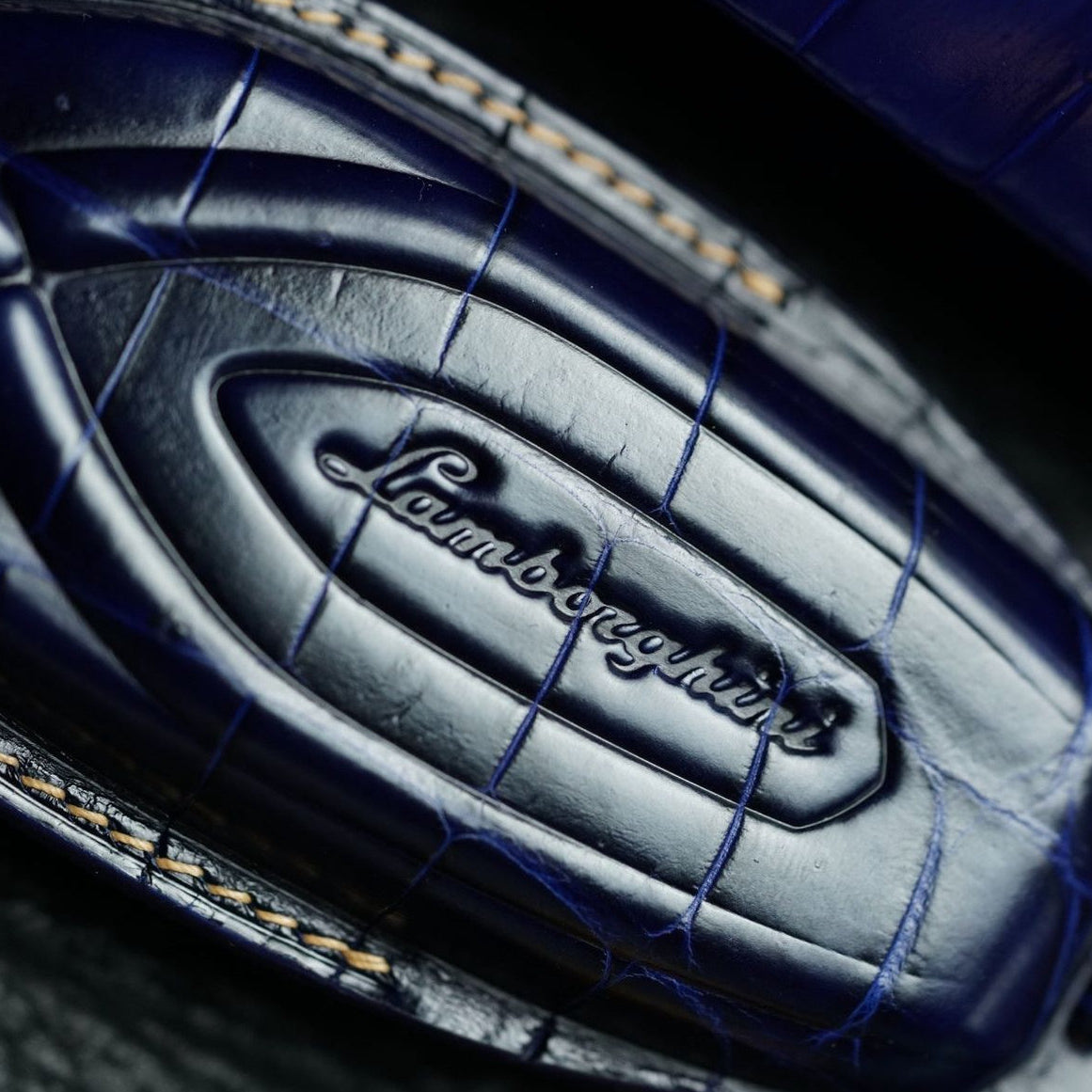 ETK BESPOKE NAVY BLUE CROCODILE KEY COVER FOR LAMBORGHINI — YELLOW DETAILS
