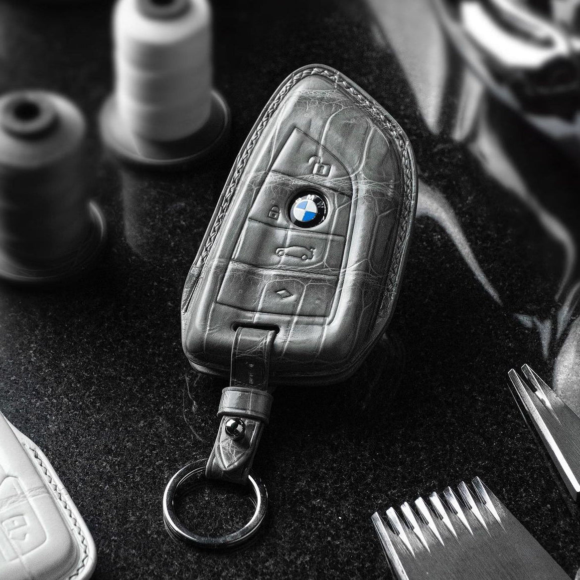 ETK BESPOKE GREY CROCODILE KEY COVER FOR BMW — GREY DETAILS