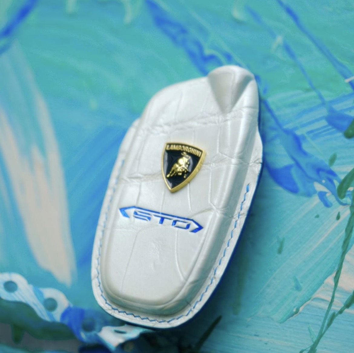 ETK BESPOKE HAND-PAINTED PEARL WHITE CROCODILE KEY COVER FOR LAMBORGHINI — BLUE DETAILS