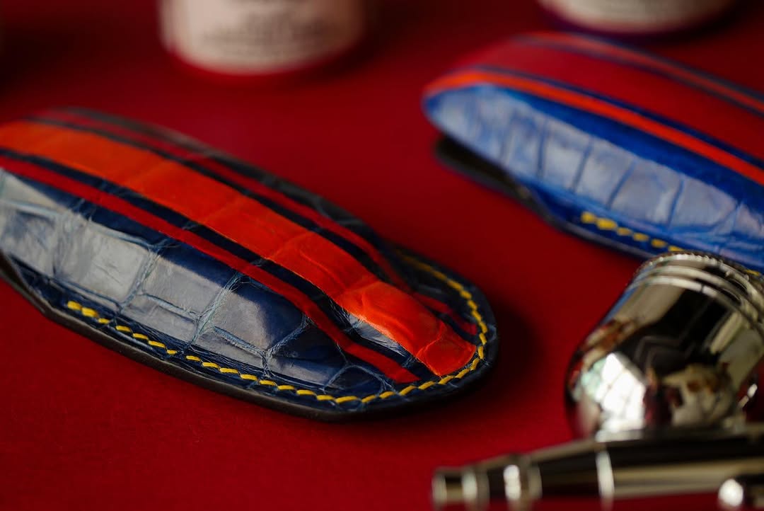 ETK BESPOKE HAND-PAINTED NAVY BLUE & ELECTRIC BLUE CROCODILE KEY COVER SET FOR LAMBORGHINI — SET OF 2