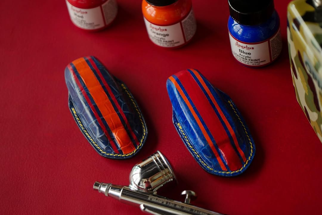 ETK BESPOKE HAND-PAINTED NAVY BLUE & ELECTRIC BLUE CROCODILE KEY COVER SET FOR LAMBORGHINI — SET OF 2