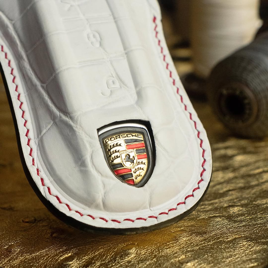 ETK BESPOKE WHITE CROCODILE KEY COVER FOR PORSCHE — RED & BLACK DETAILS