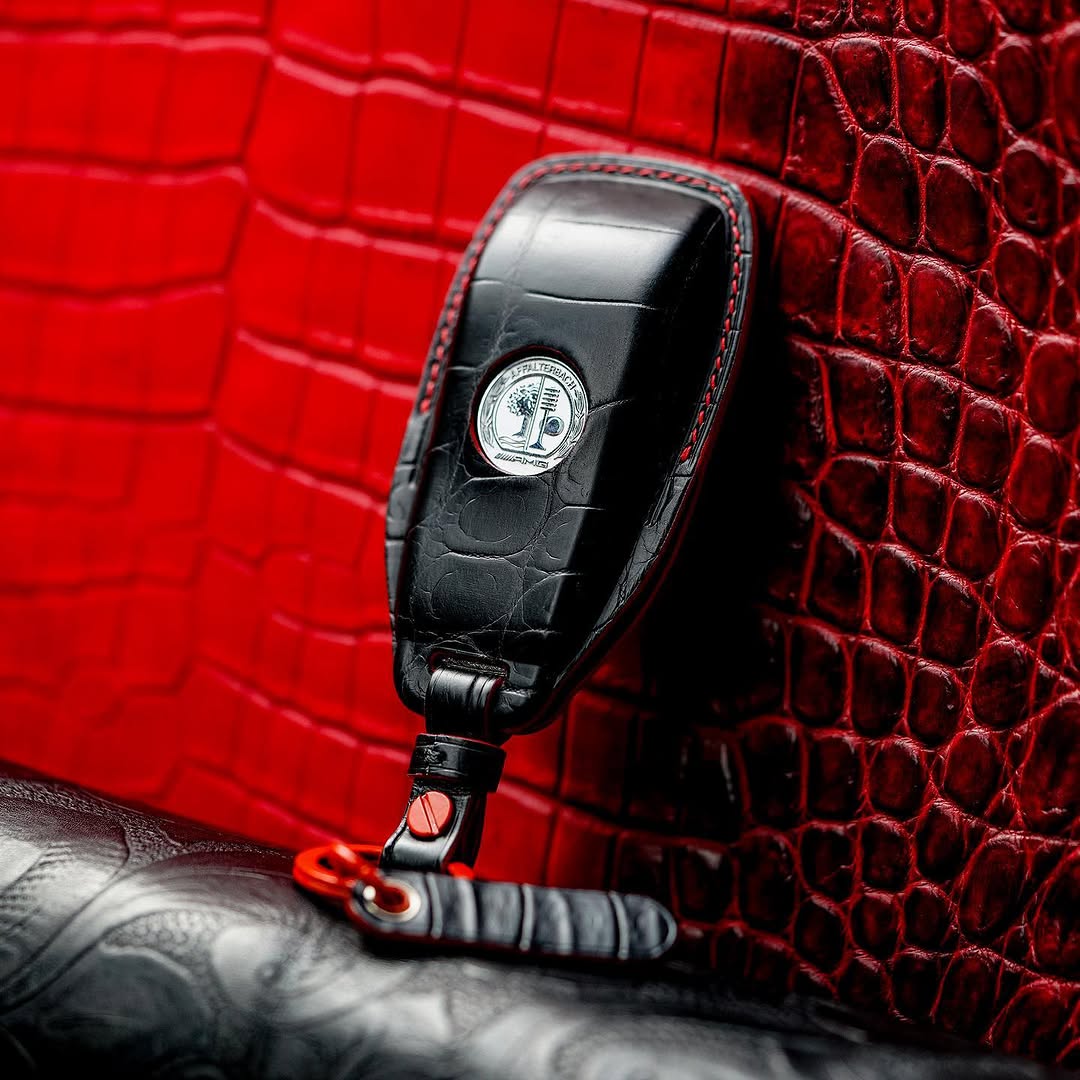 ETK BESPOKE BLACK CROCODILE KEY COVER FOR MERCEDES — RED DETAILS