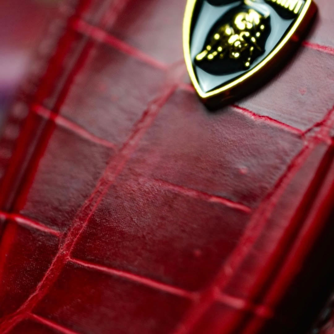 ETK BESPOKE BORDEAUX CROCODILE KEY COVER FOR LAMBORGHINI — BLACK DETAILS