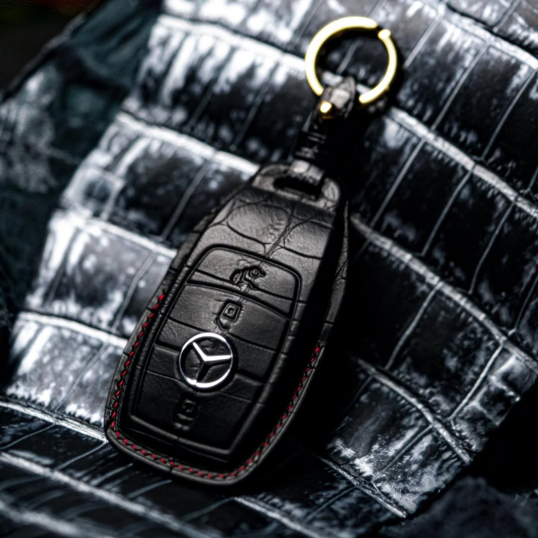 ETK BESPOKE BLACK CROCODILE KEY COVER FOR MERCEDES — RED DETAILS