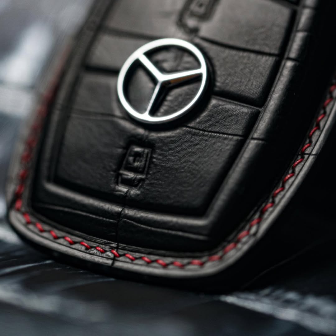 ETK BESPOKE BLACK CROCODILE KEY COVER FOR MERCEDES — RED DETAILS