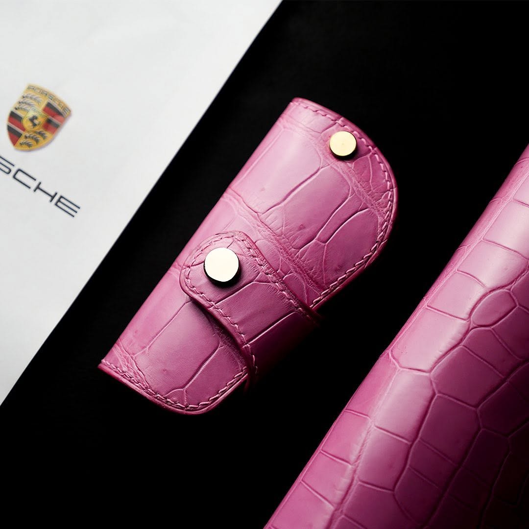 ETK BESPOKE BABY PINK CROCODILE KEY COVER FOR PORSCHE — PINK DETAILS