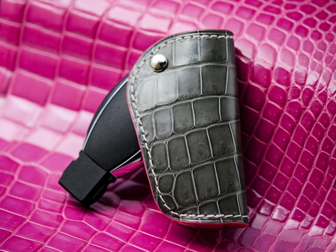 ETK BESPOKE GREY CROCODILE KEY COVER FOR MERCEDES — WHITE & PINK DETAILS