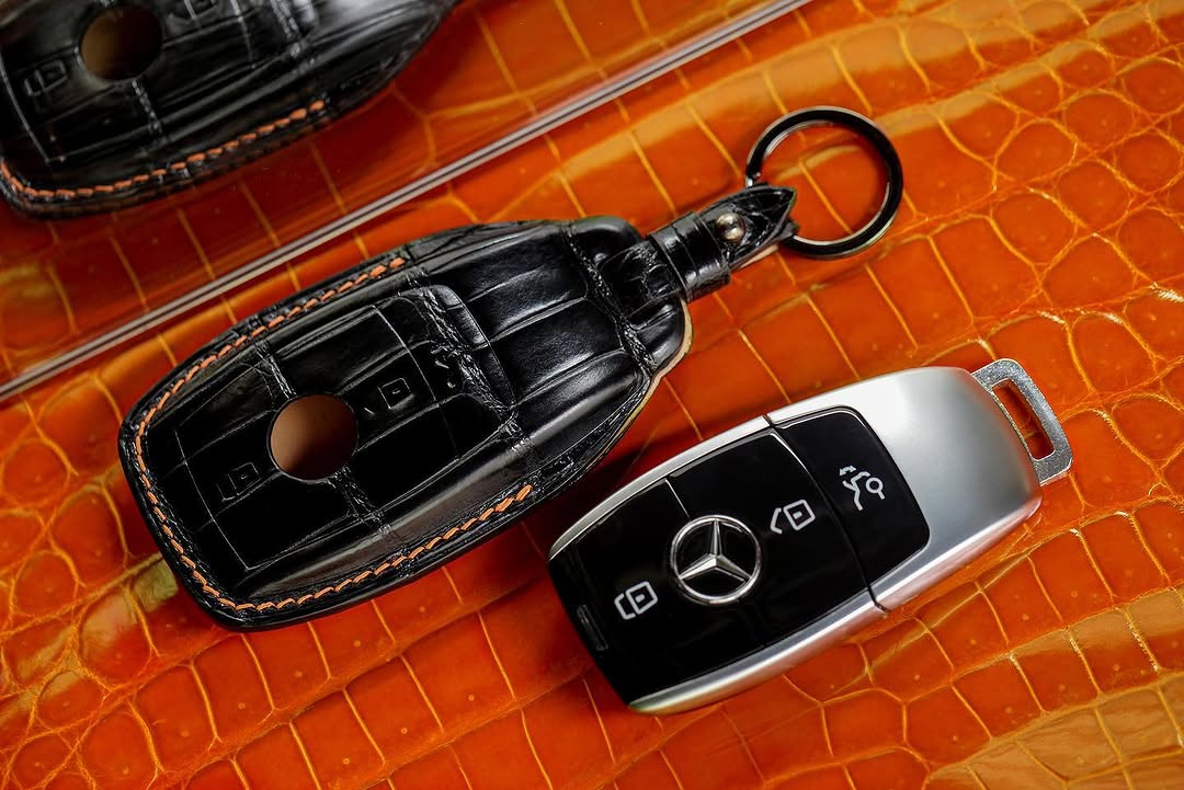 ETK BESPOKE BLACK CROCODILE KEY COVER FOR MERCEDES — ORANGE DETAILS