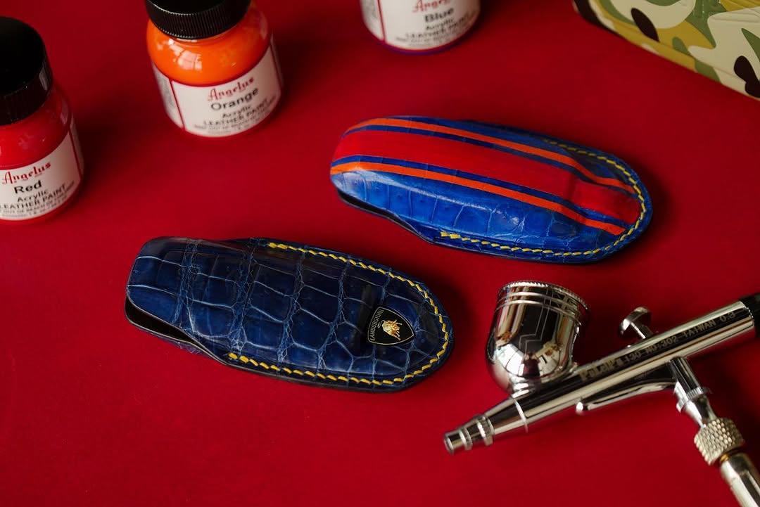 ETK BESPOKE HAND-PAINTED NAVY BLUE & ELECTRIC BLUE CROCODILE KEY COVER SET FOR LAMBORGHINI — SET OF 2