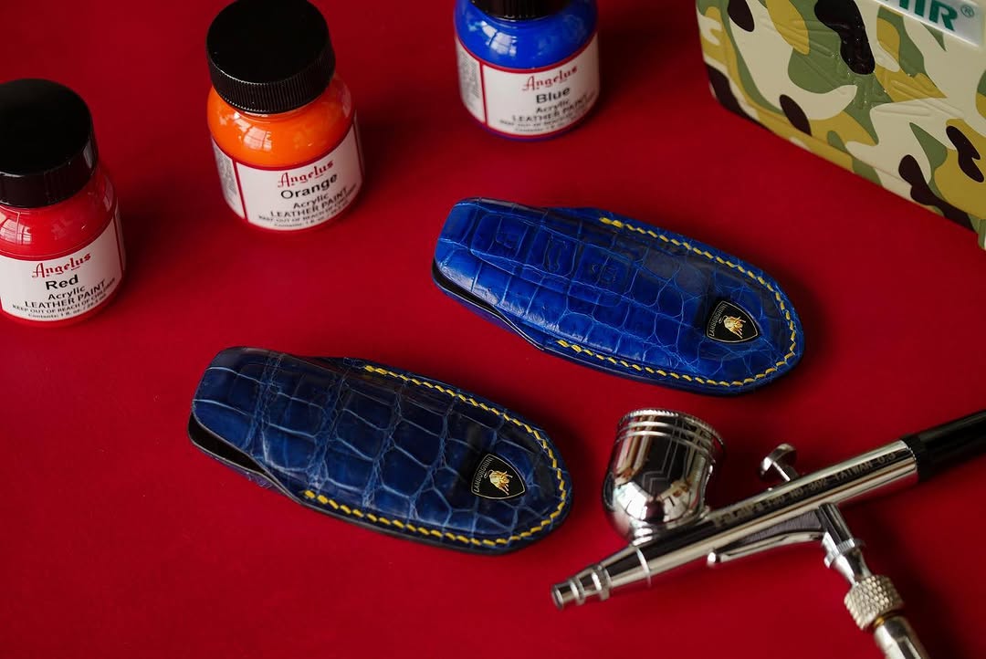 ETK BESPOKE HAND-PAINTED NAVY BLUE & ELECTRIC BLUE CROCODILE KEY COVER SET FOR LAMBORGHINI — SET OF 2