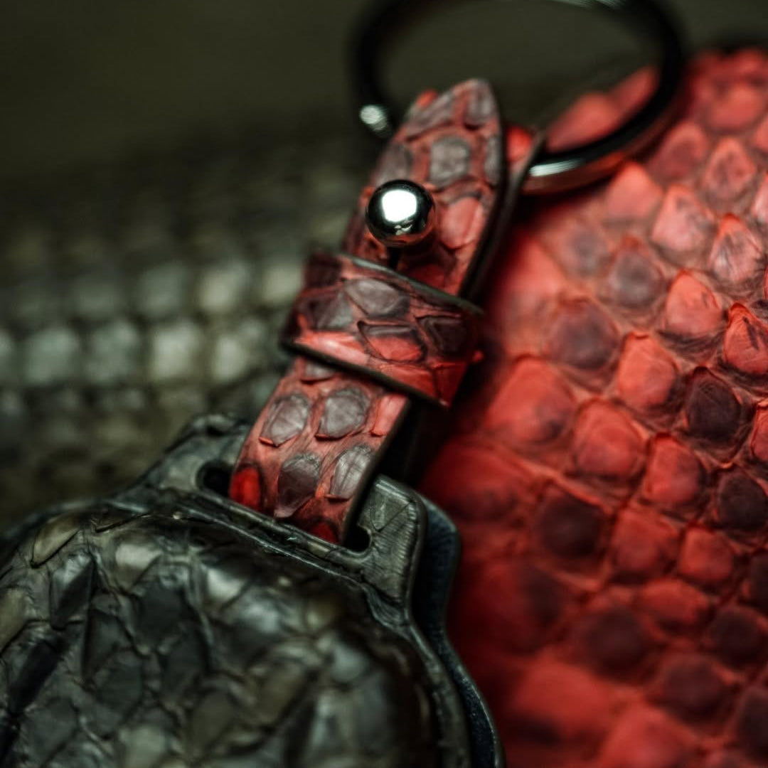 ETK BESPOKE DARK OLIVE SNAKESKIN KEY COVER FOR FERRARI — THREE-TONE DETAILS